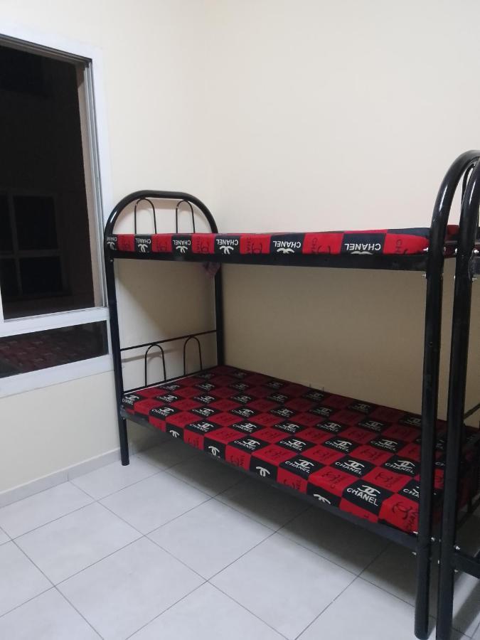 Abree Building New Hostel Dubai Bagian luar foto