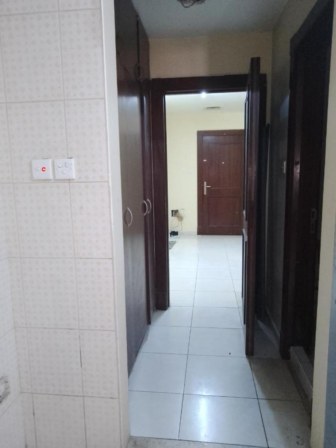 Abree Building New Hostel Dubai Bagian luar foto