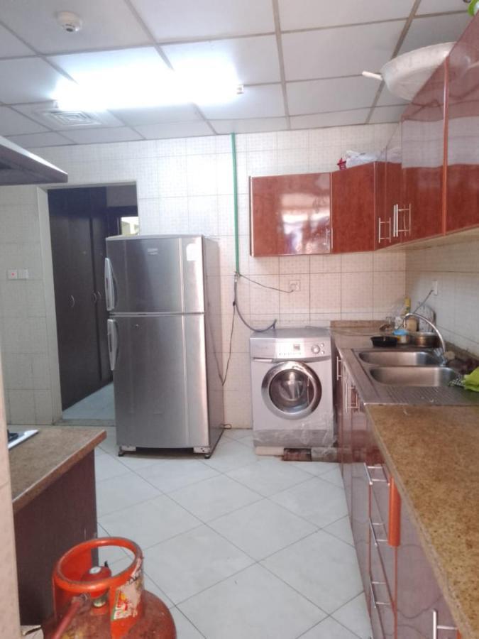 Abree Building New Hostel Dubai Bagian luar foto