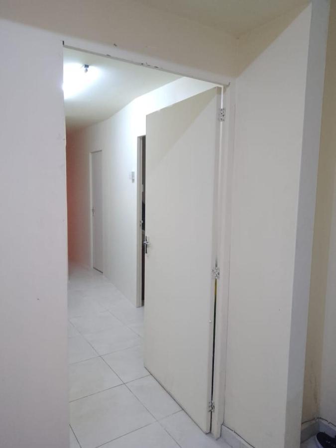 Abree Building New Hostel Dubai Bagian luar foto